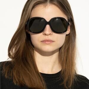 New! Valentino VLS 177A Black Sunglasses with Green Lenses, Authentic